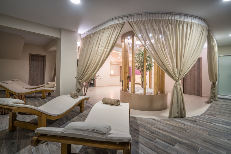 Park Hotel & Spa Циливи Экстерьер фото