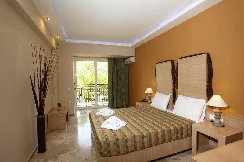 Park Hotel & Spa Циливи Экстерьер фото