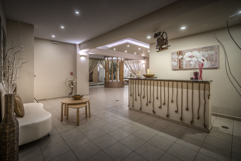 Park Hotel & Spa Циливи Экстерьер фото